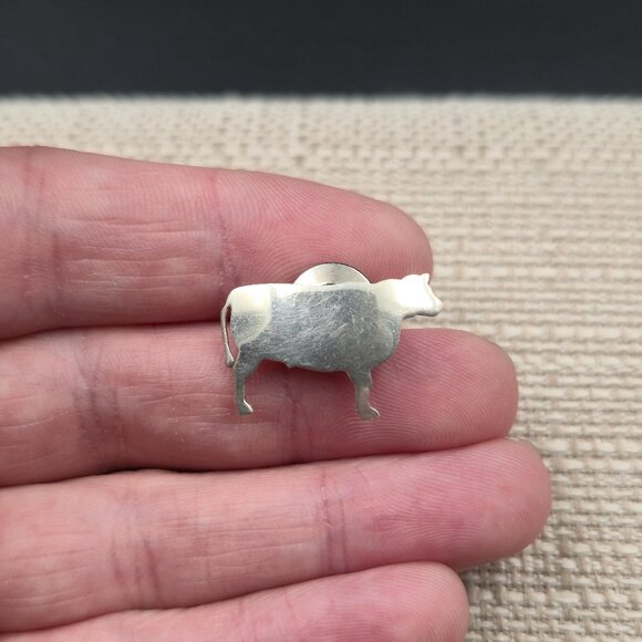 Jewelry - Sterling Silver Cute Cow Animal Pin A6152